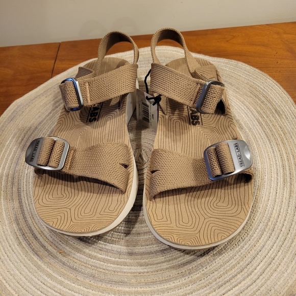 👡EUC~ TREAD LABS SALINA'S Walking Sandals - Picture 4 of 5